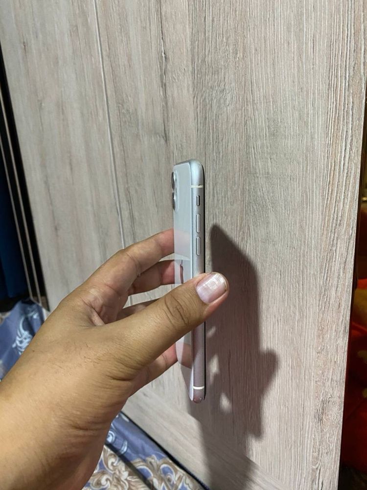 Iphone 11 sotiladi
