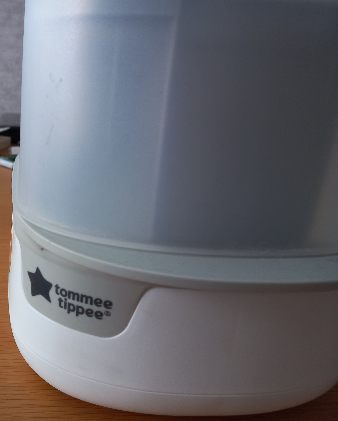 Стерилизатор Tommee Tippee