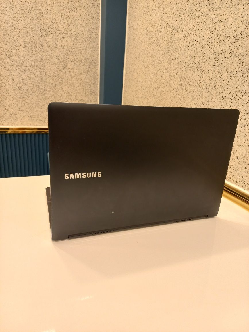 Samsung  notebook NT900X3k