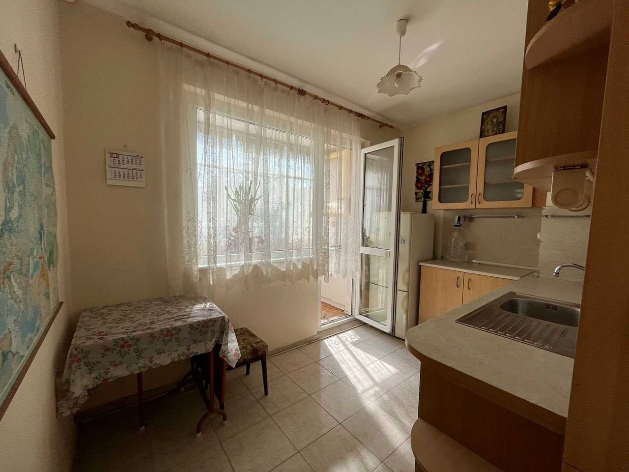 Дава се под наем Двустаен апартамент в Варна, Аспарухово - 50 кв.м за 275 € - Снимка #2