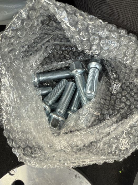 Фланци 5х112 с болтове