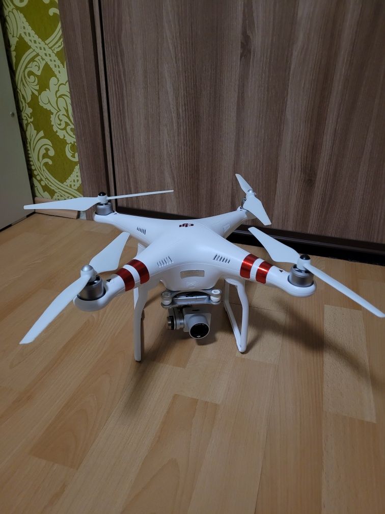 Дрон Dji Phantom 3 standard като нов