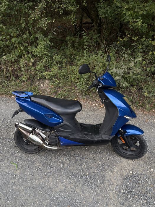 Scuter 49cc acte