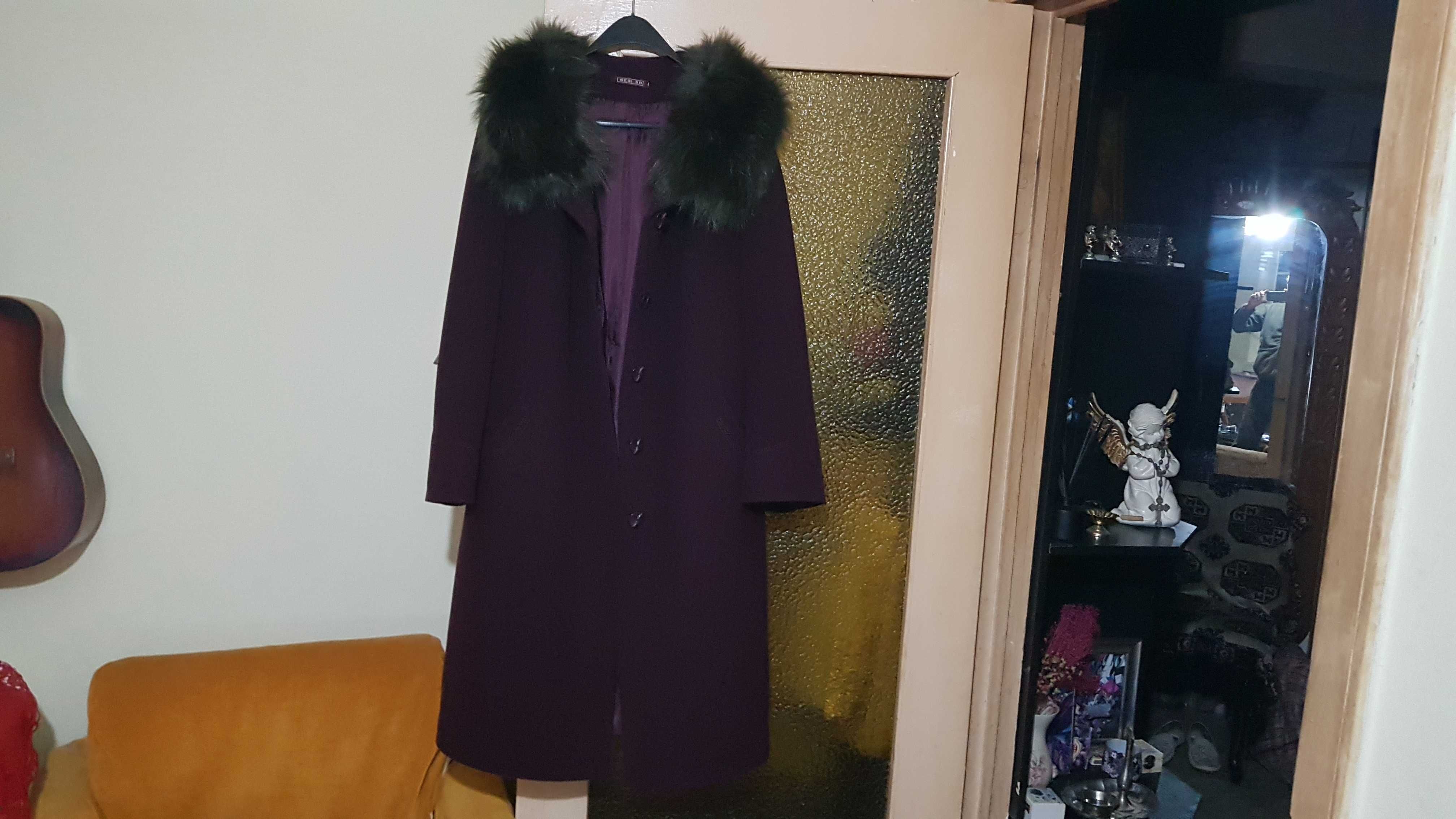 Palton nou,frumos ,elegant,calitate super ,marimea 50