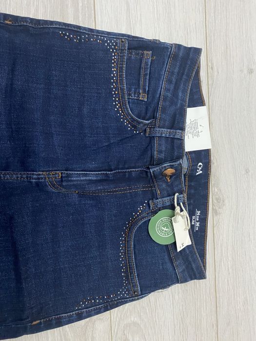 Blugi Slim marimea 34/36 noi