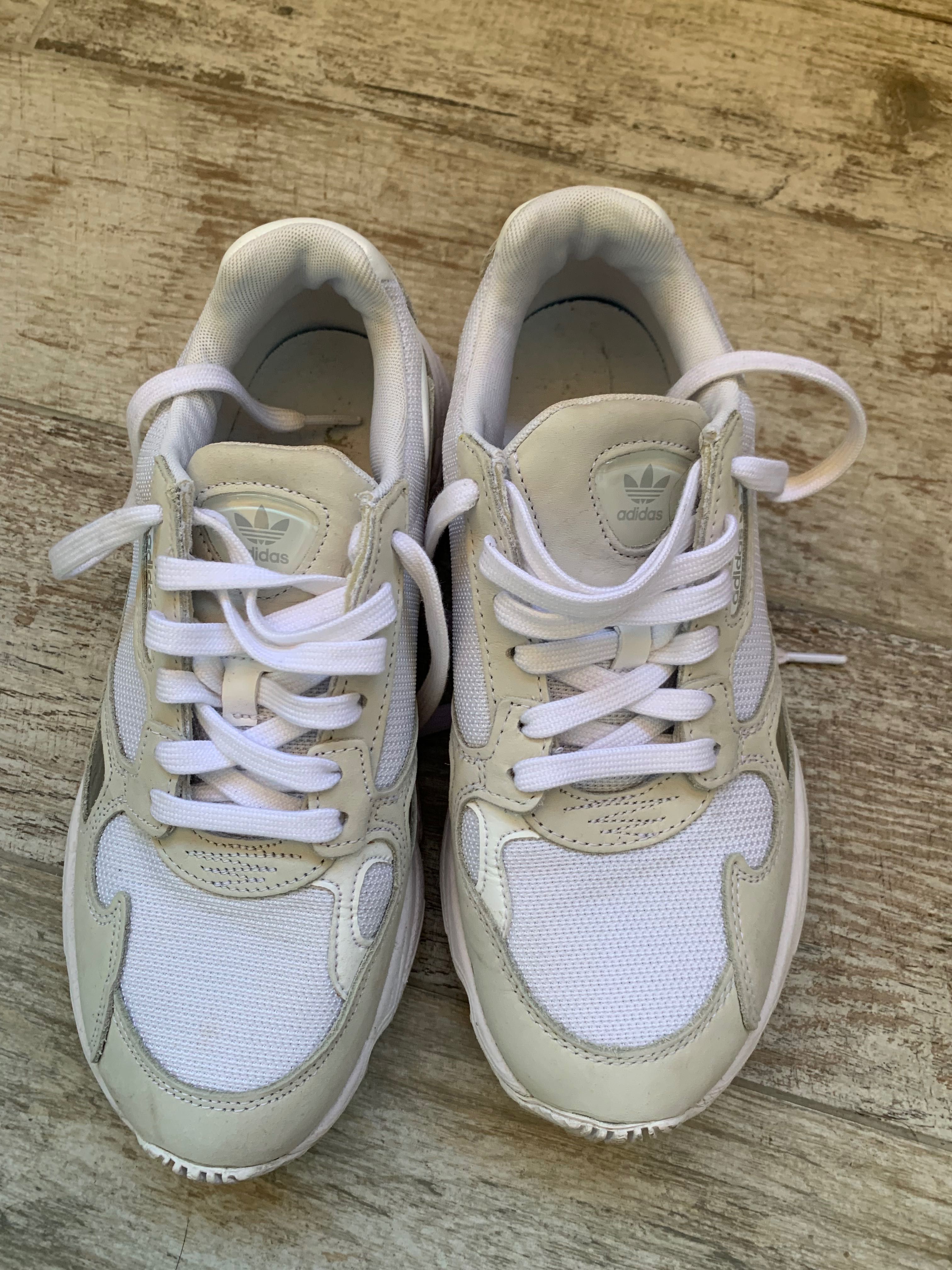 Бели маратонки- Adidas-59лв