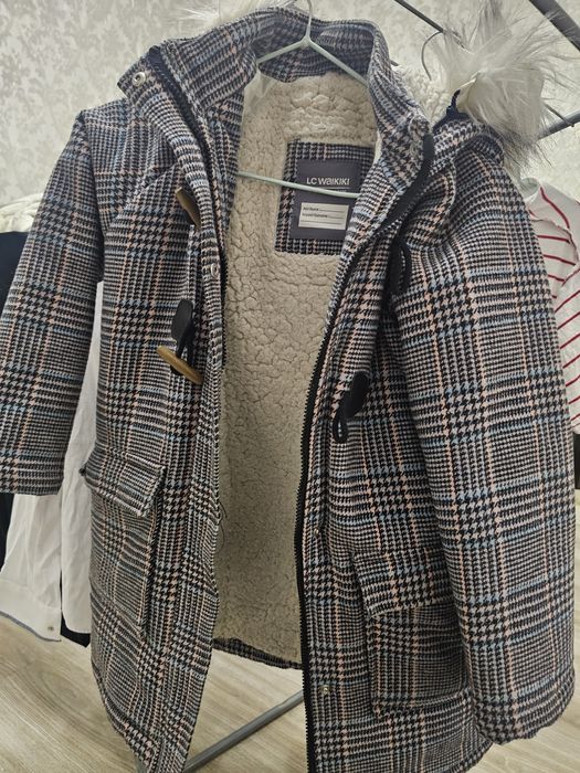 Пальто для девочек, 9-10 лет