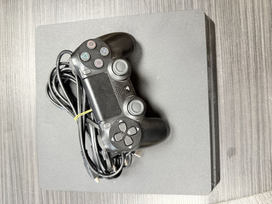 PS4 Playstation 4 slim с 1 контролер