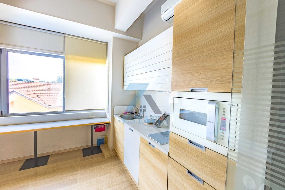 Продава се Офис в София, Младост 2 - 974 кв.м за 3081 €/кв.м - Снимка #9