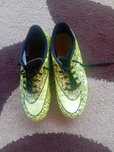 Vând ghete de fotbal nike