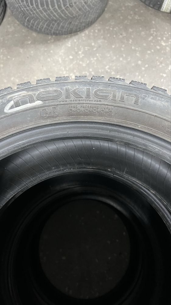 225/50 R17 зимние шины комплект Nokian Nordman 5 шипованные