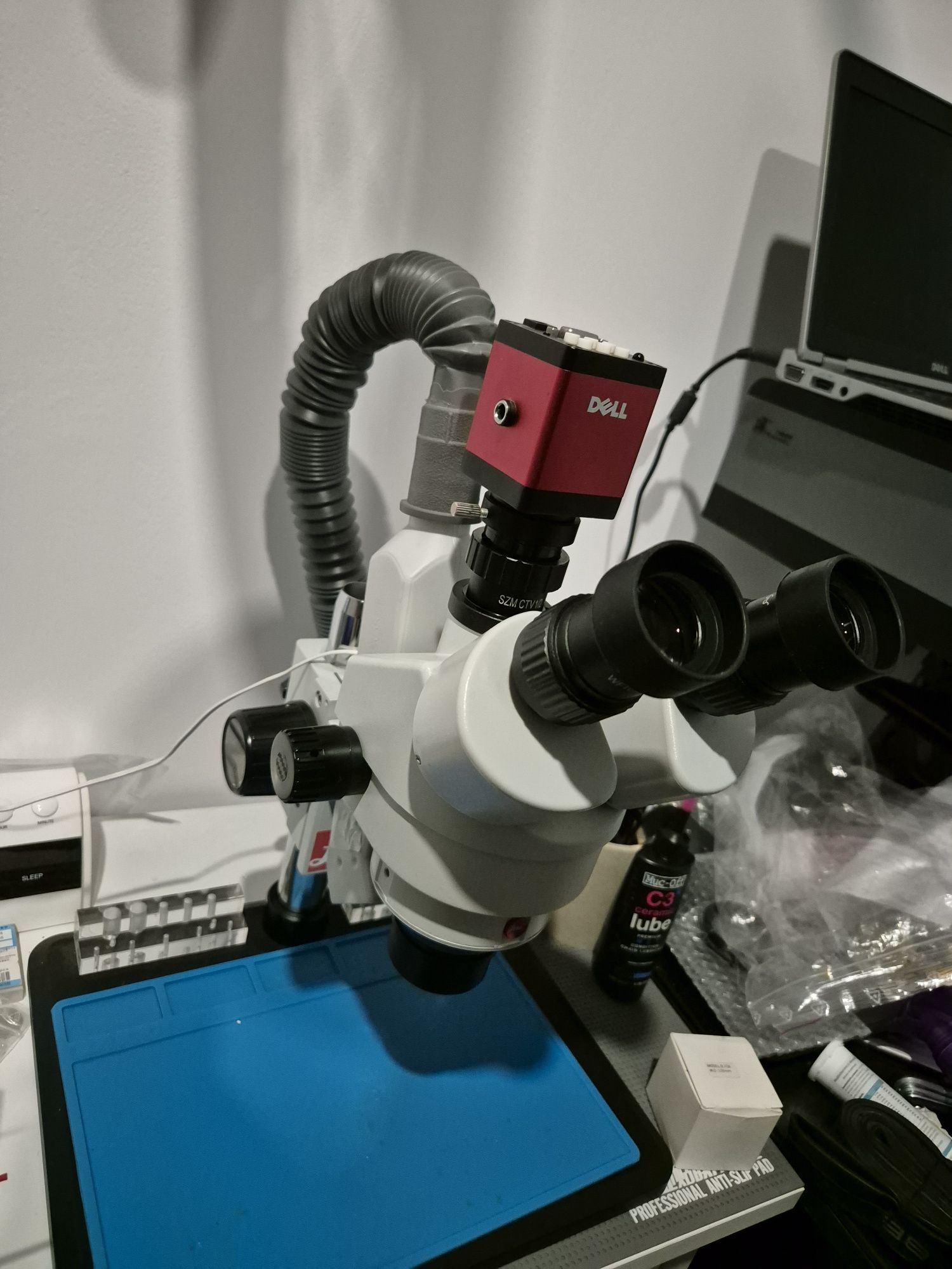 microscop electonica Zeiss Stemi 305 CAM