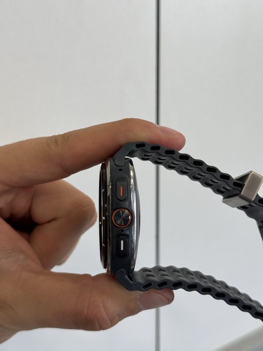 Продавам перфектен Samsung Watch ULTRA