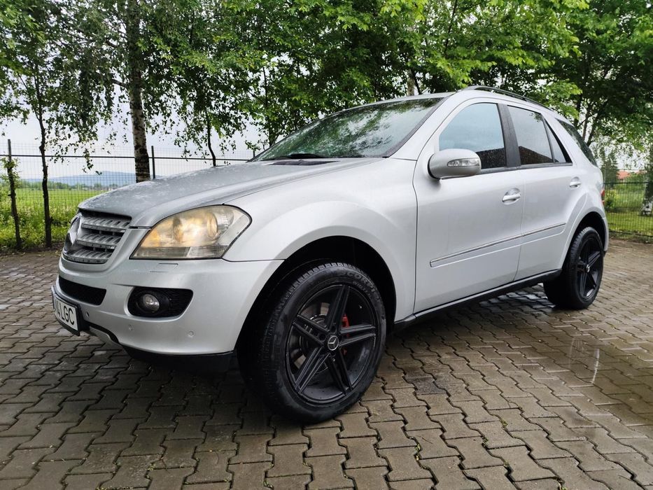 Mercedes-Benz ML Mercedes ML 320 – Putere, confort și stil!