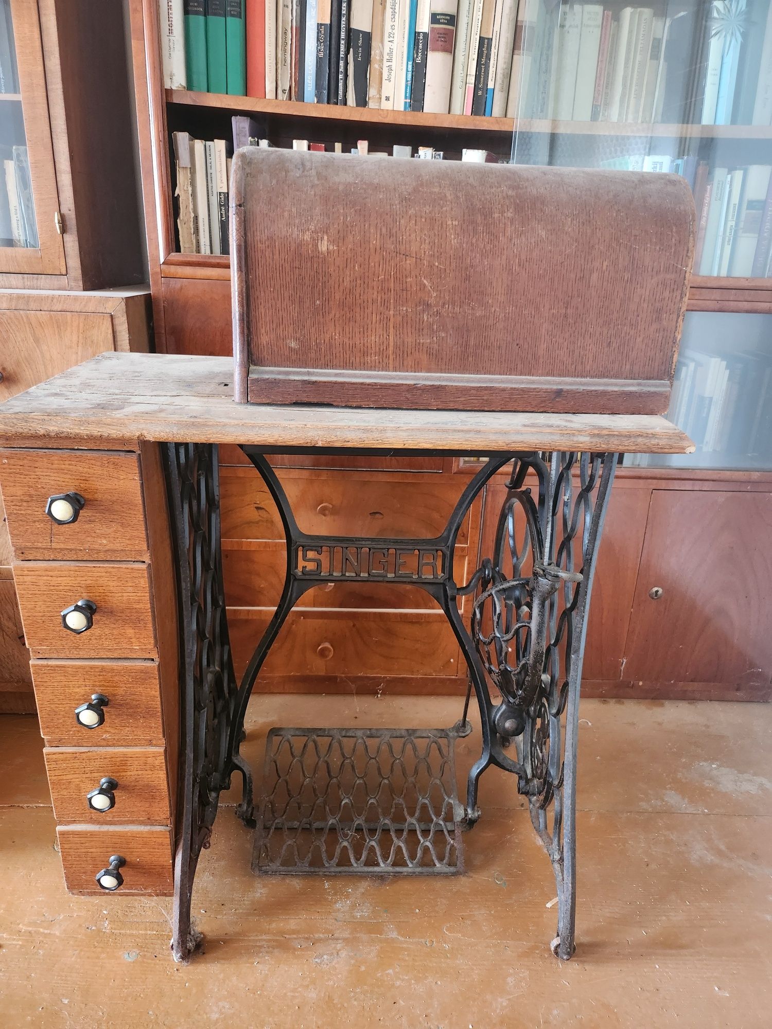 Masina de cusut vintage Singer
