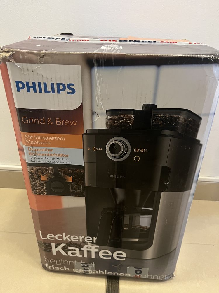 Кафемашина с вградена кафемелачка Philips HD7769