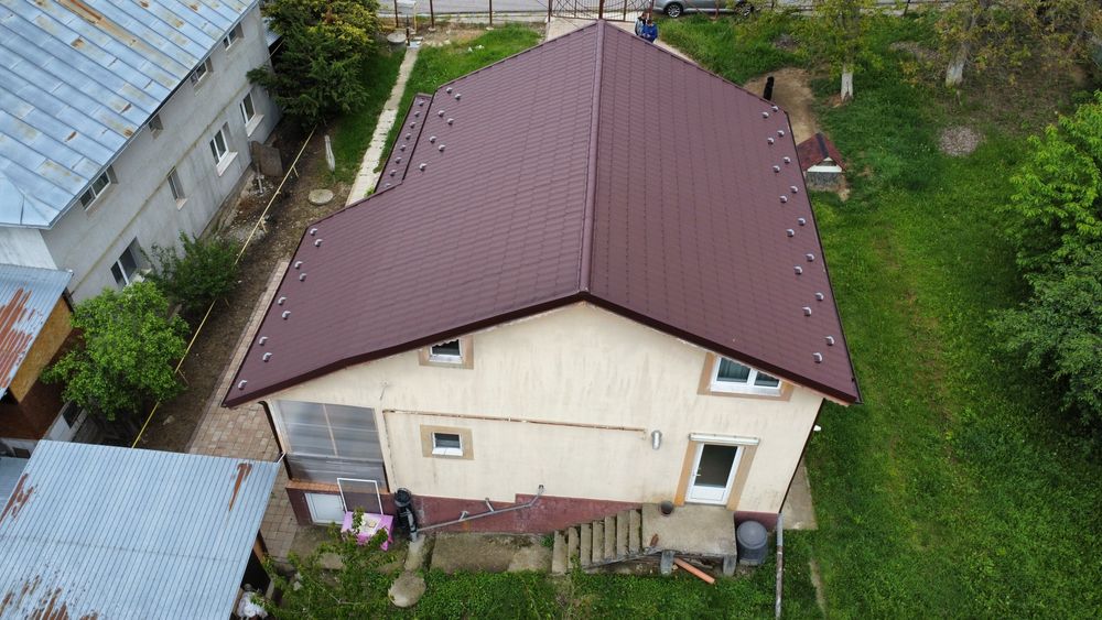 Casă cu etaj + teren 700 m² de vânzare – Găvana, Pitești