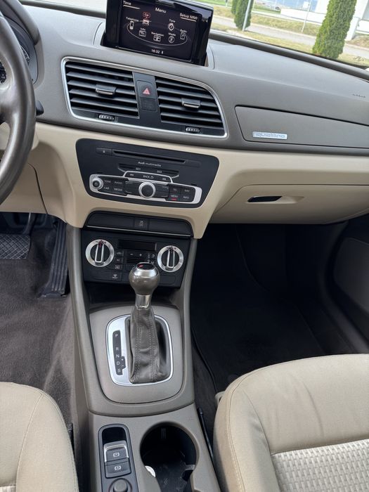 Audi Q3 Quattro recent adus,automat