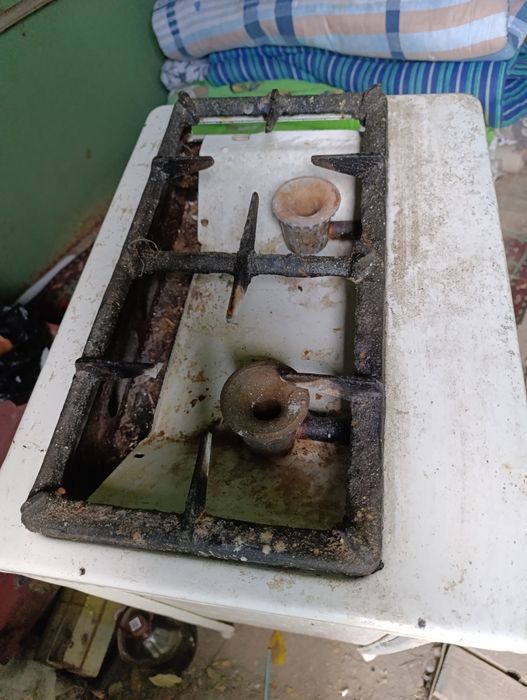 Прадаетса газплита