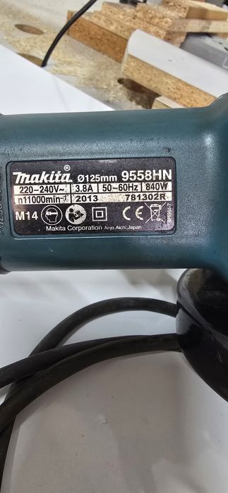 ъглошлайф makita  9558HN