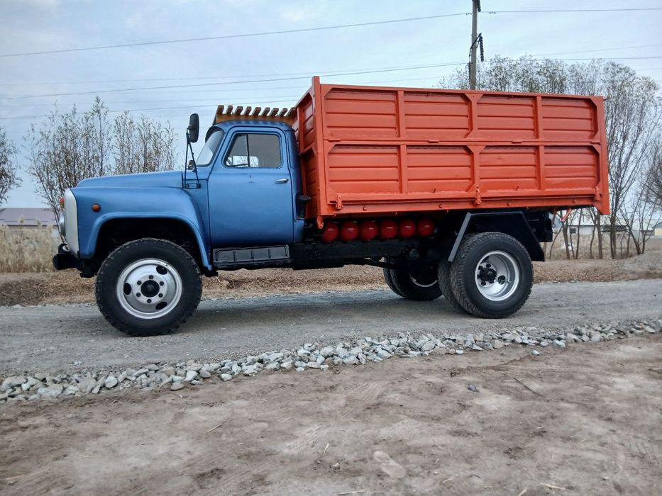 Gaz 53 samansval sotiladi