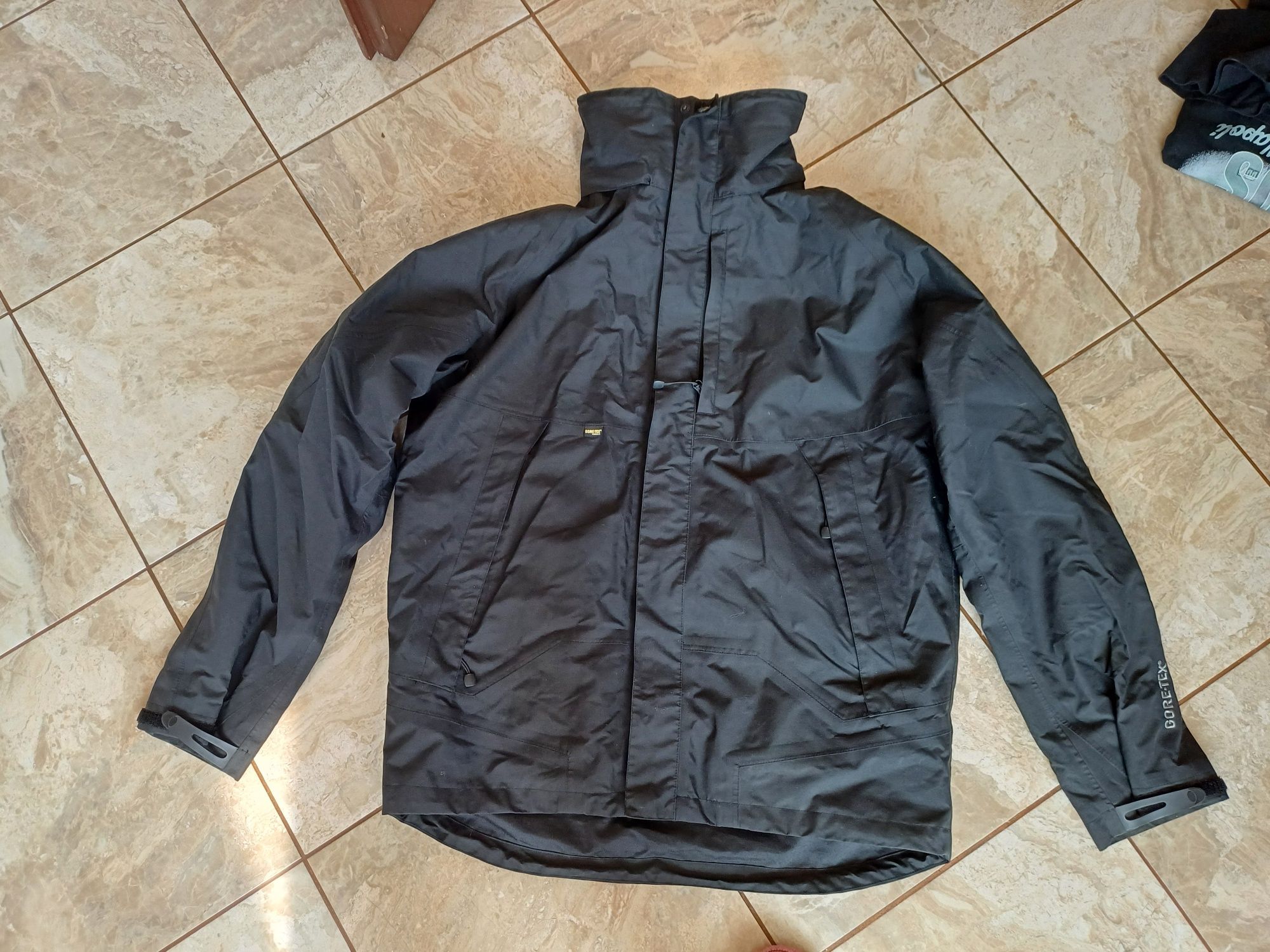 Мъжки якета Jack Wolfskin, Karrimor, Russell
