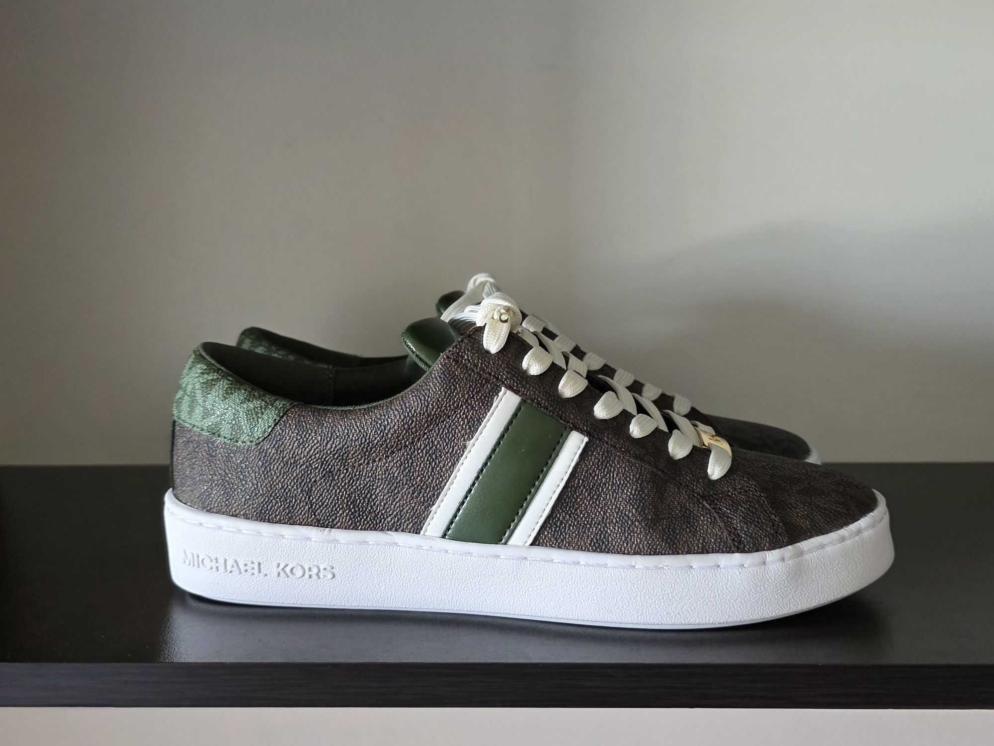 Michael Kors Stripe Lace Up 40номер 25см Стелка Нови с Кутия