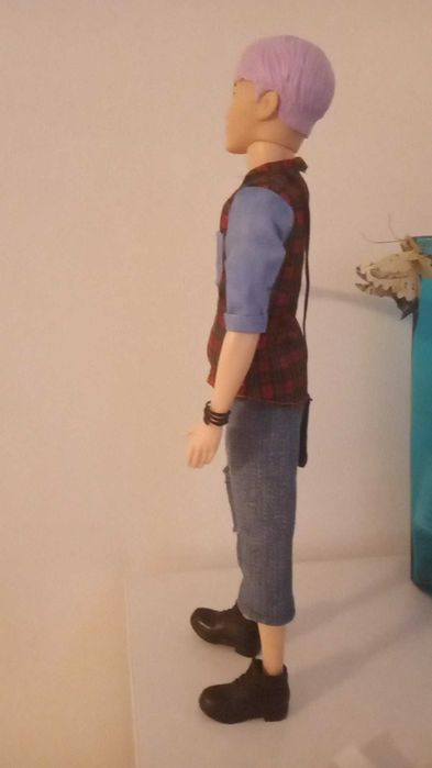 кукла Кен -момче с лилава коса на  Mattel