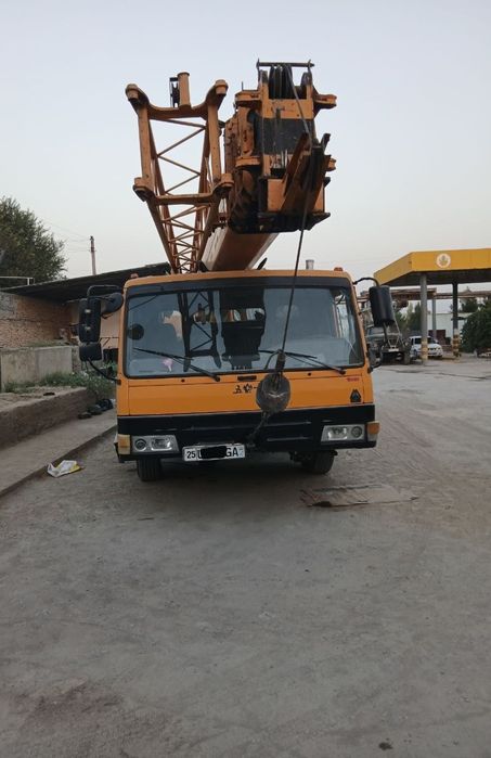 Avtokran sotiladi 16 t