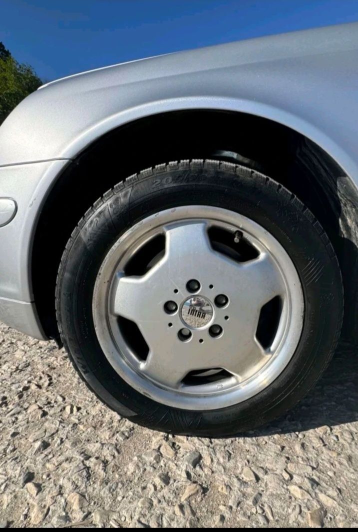 Mercedes-Benz C 240