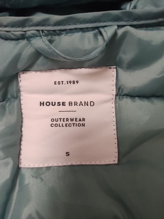 Есенно яке House S