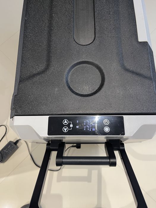 Vand frigide/congelator auto cu compresor!