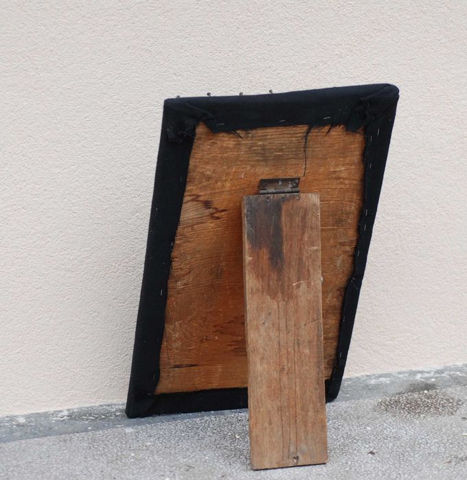 2 броя Търговски Стелаж Със 35 Закачалки Пирони