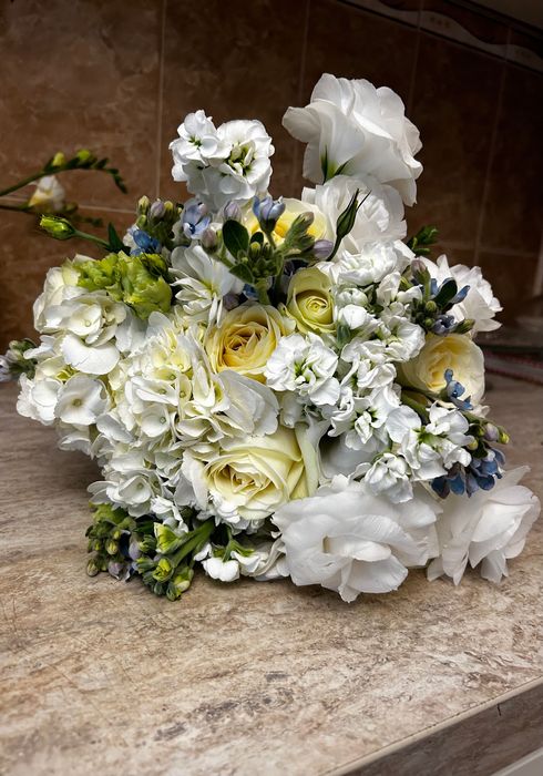 Buchet de mireasa, nasa, lumanari de botez, de cununie-flori naturale