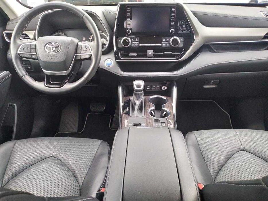 HIGHLANDER 2,5 Hybrid AWD Exclusive Pearly  11,2022