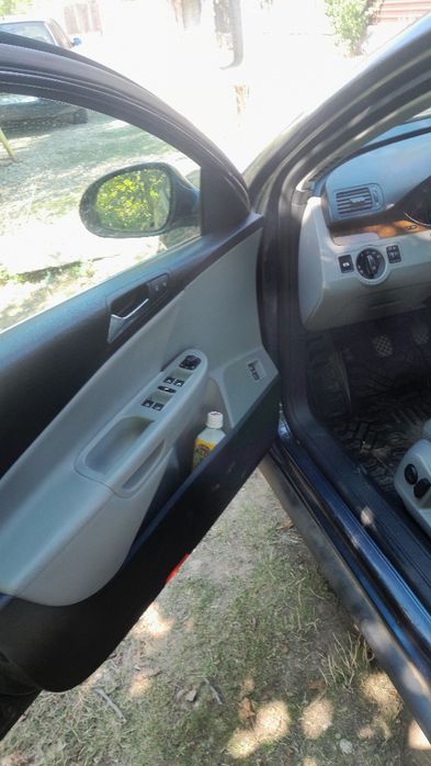 Vand Pasat b6 sau schimb cu camioneta