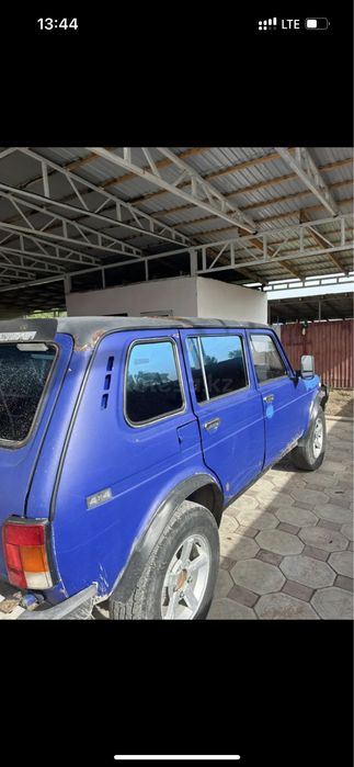 Нива 5 ти дверный