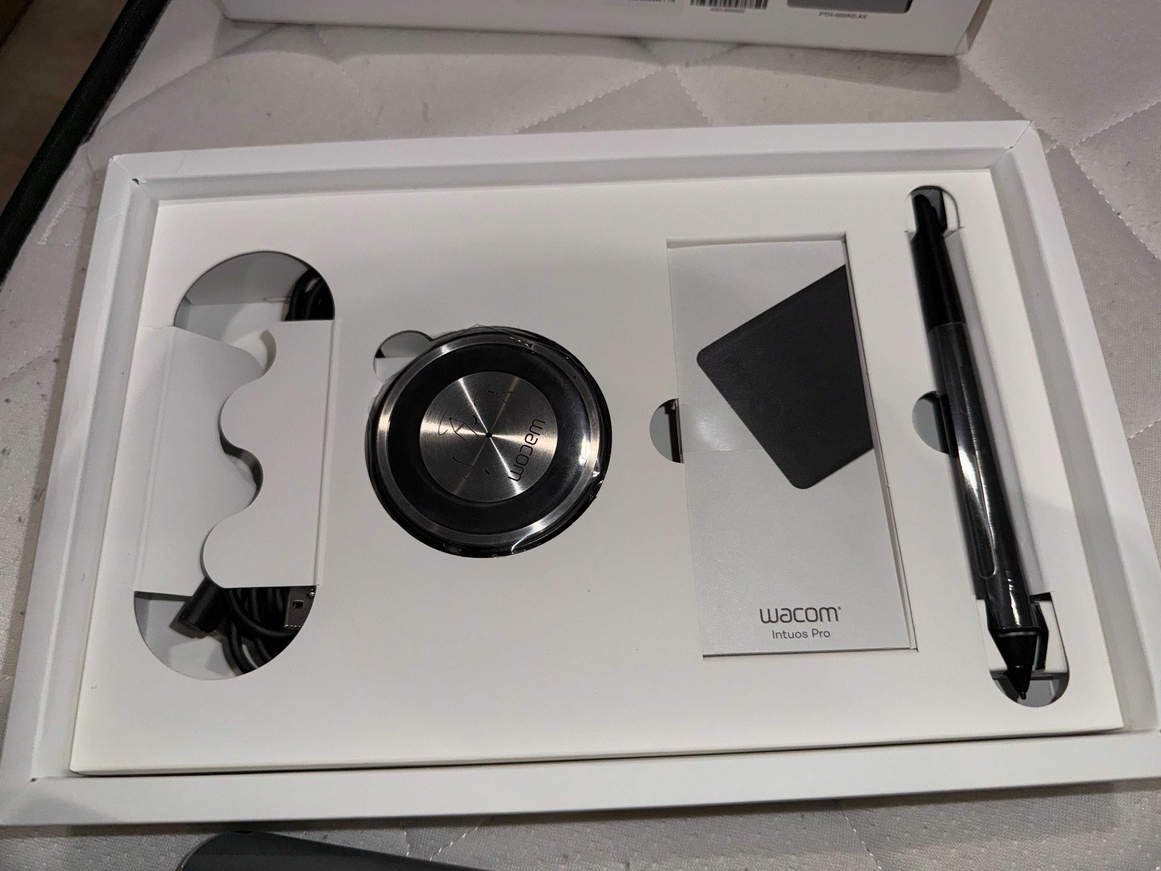 Графический планшет - Wacom Intuos Pro size S