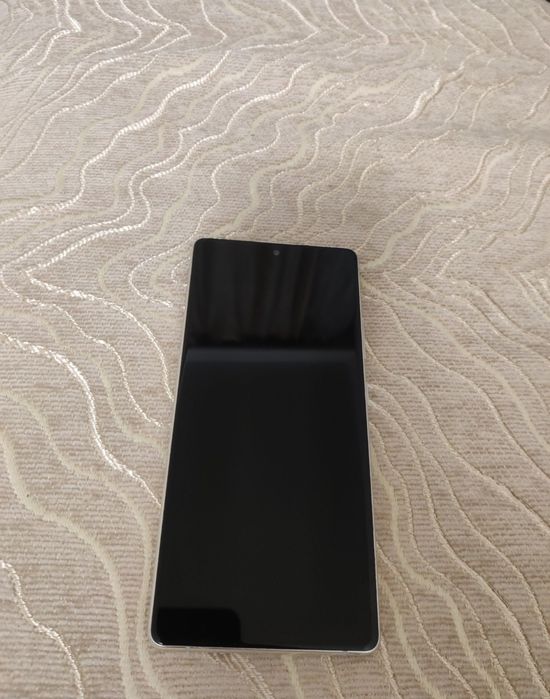 Продается смартфон