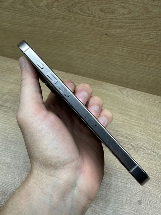 iPhone 16 PRO 256Gb Natural titanium 100% battery life
