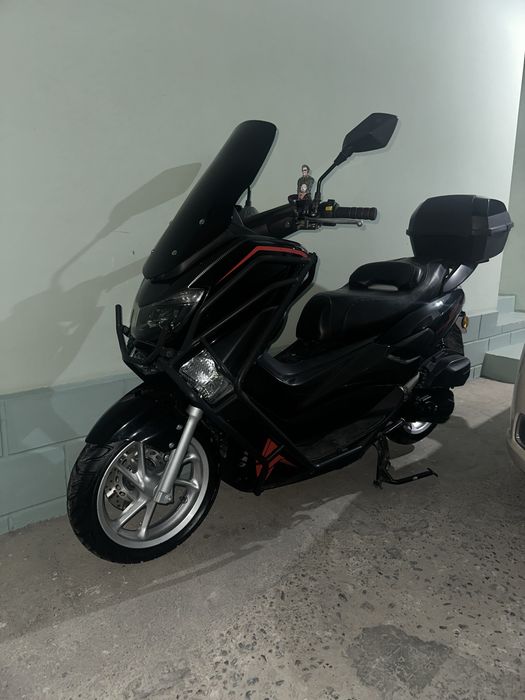 Skuter N-Max 2025 yil