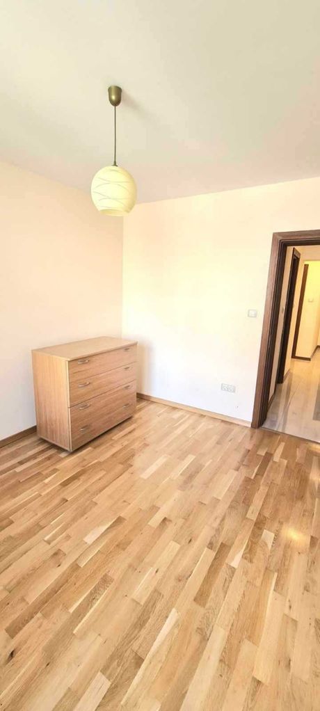 Дава се под наем Тристаен апартамент в София, Борово - 100 кв.м за 900 € - Снимка #2