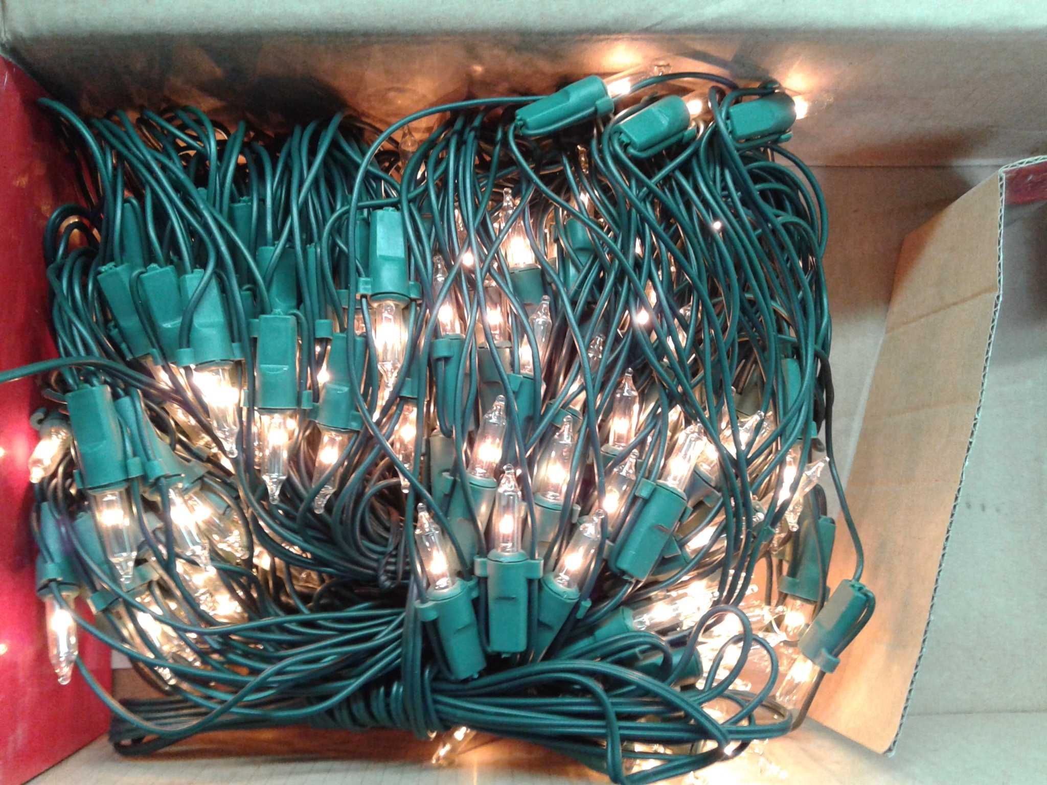 Светеща мрежа - 240 лампички.