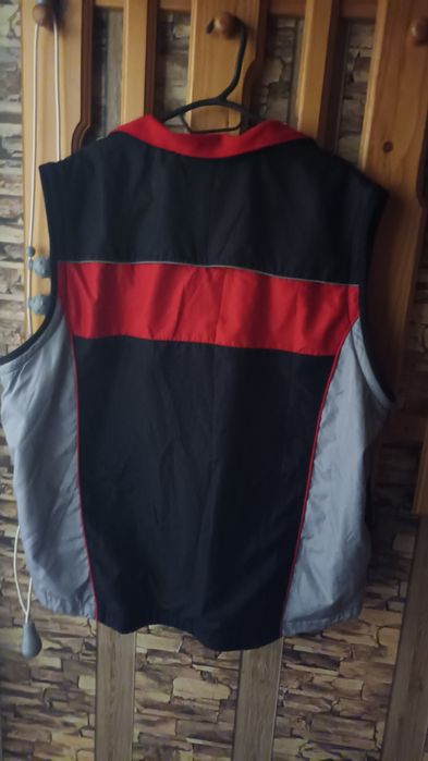 Яке пролет-есен ,става и грейка.