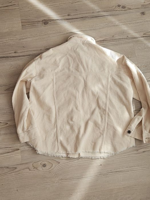 Яке Zara  джинсово.