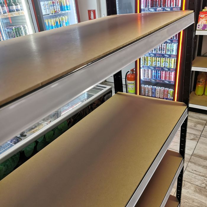 Rafturi metalice 250 kg/polita