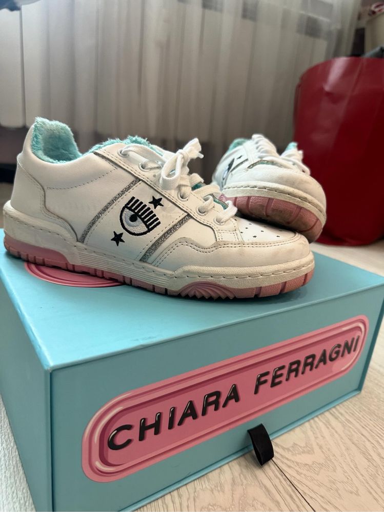 Обувки Chiara Ferragni
