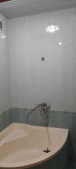 СРОЧНО продаётся 2-х комнатная квартира в м-в Феруза Мирзо Улугбекском