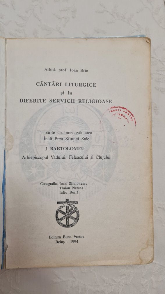 Carte Cântări Liturgice și la diferite servicii religioase