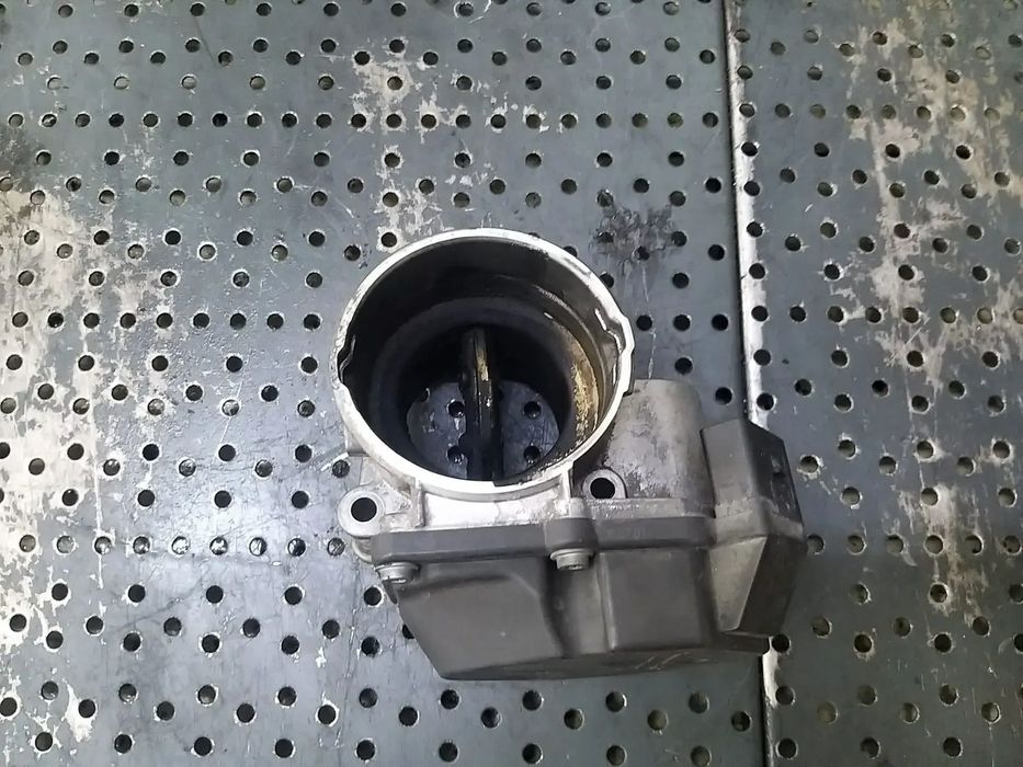 Clapeta acceleratie 2.0 tdi vw passat b6 3c 03g128063a